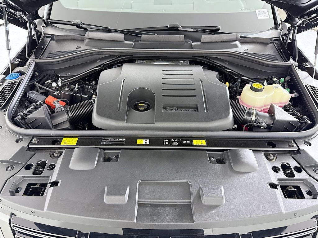 New 2026 Land Rover Range Rover Sport Dynamic SE AWD/4WD image 29
