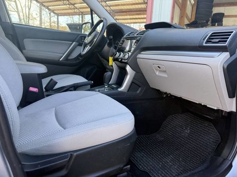 Used 2018 Subaru Forester 2.5i Premium image 25