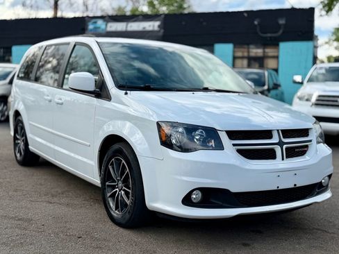 Used 2015 Dodge Grand Caravan R/T w/ Driver Convenience Group FWD image 1