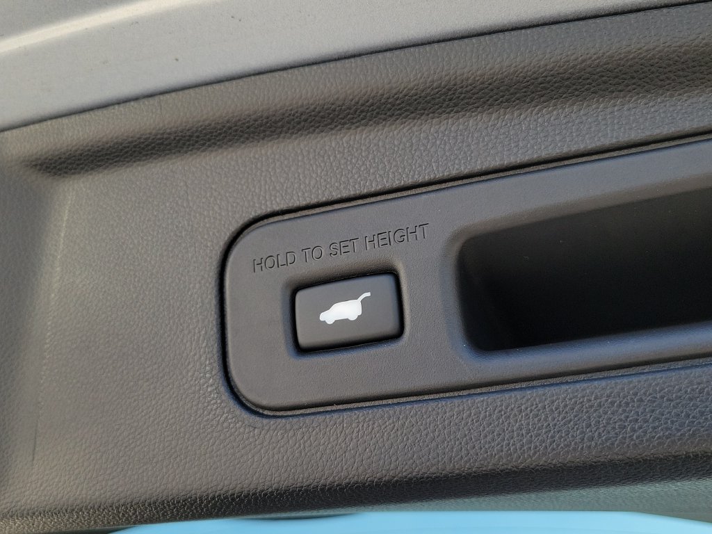 Certified 2026 Acura MDX w/ Technology Package FWD image 10