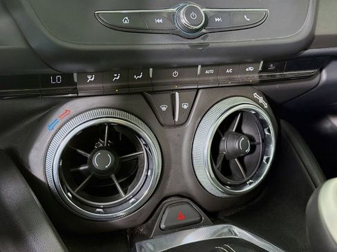 Used 2016 Chevrolet Camaro LT image 19