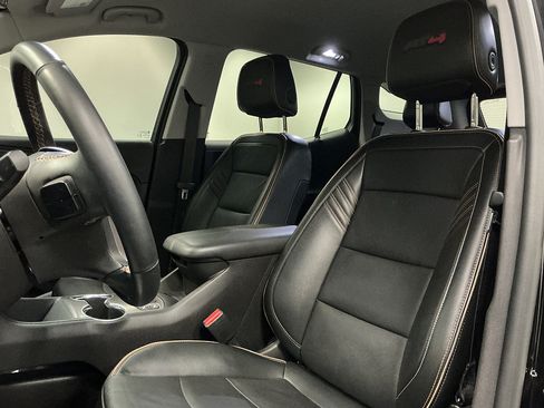 Used 2024 GMC Terrain AT4 w/ LPO, Floor Liner Package AWD/4WD image 9