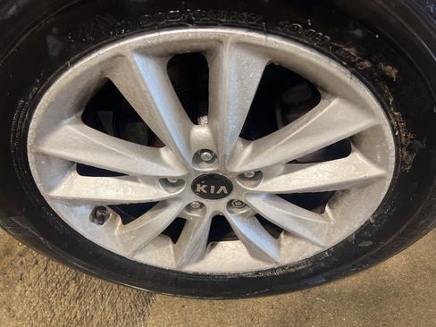 Used 2019 Kia Sorento L image 37