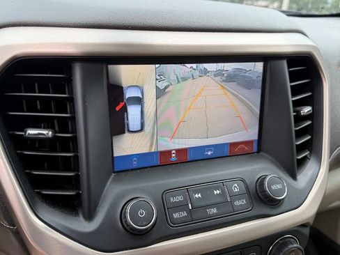 Used 2019 GMC Acadia Denali w/ Technology Package AWD/4WD image 21