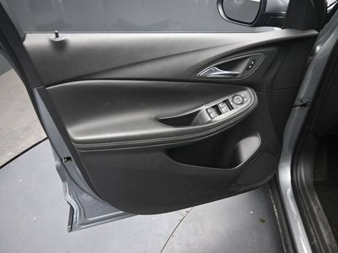 Used 2025 Buick Encore GX Preferred AWD/4WD image 14