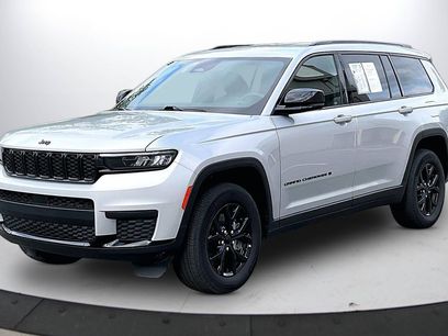Used 2024 Jeep Grand Cherokee L Laredo