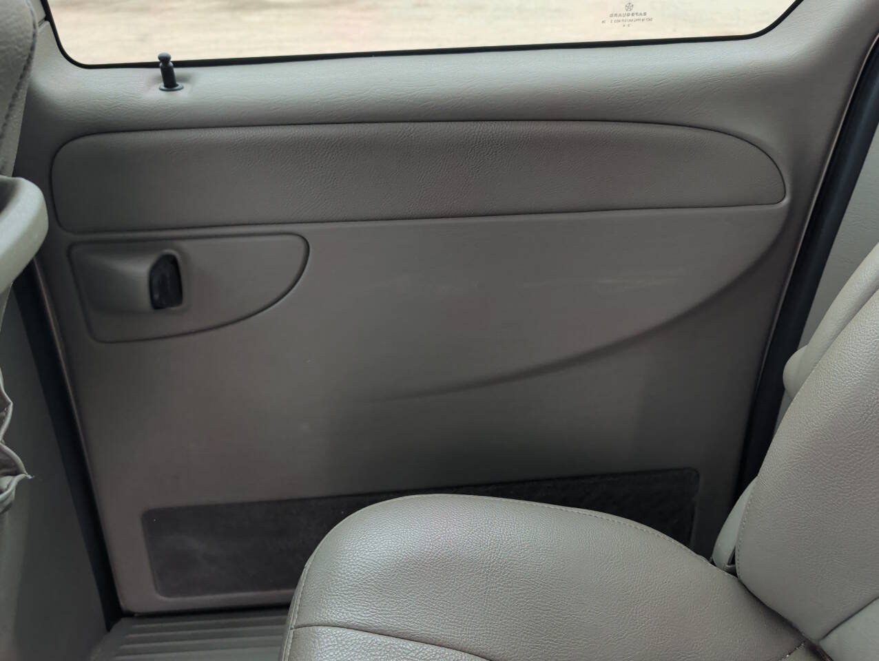 Used 2003 Chrysler Town & Country LXi FWD image 23
