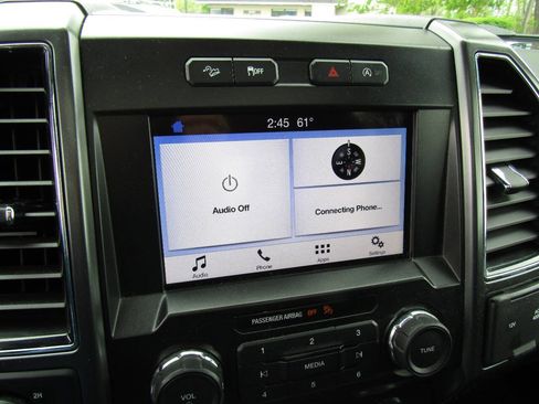 Used 2019 Ford F150 XLT w/ Equipment Group 302A Luxury AWD/4WD image 14