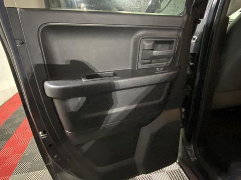 Used 2017 RAM 1500 Express AWD/4WD image 13