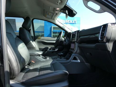 Used 2024 Ford Ranger Lariat w/ FX4 Off-Road Package AWD/4WD image 13