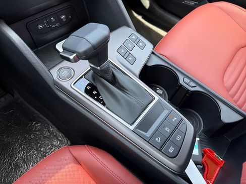 New 2026 Kia Sportage SX FWD image 15