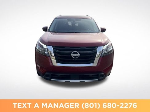 Used 2023 Nissan Pathfinder SL w/ SL Premium Package AWD/4WD image 8