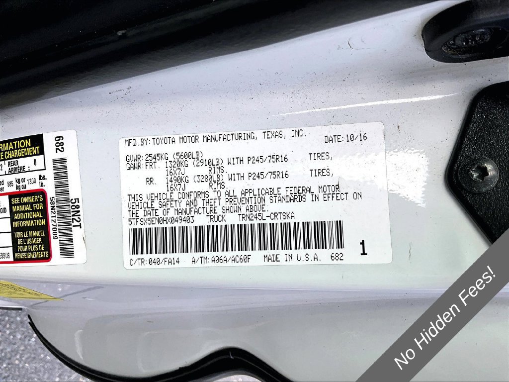 Used 2017 Toyota Tacoma SR AWD/4WD image 18