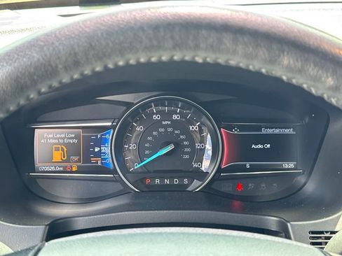 Used 2018 Ford Explorer XLT w/ Equipment Group 201A AWD/4WD image 18