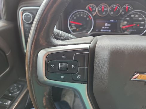 Used 2020 Chevrolet Silverado 1500 LT w/ Texas Edition AWD/4WD image 34