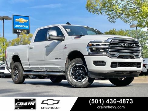 Used 2025 RAM 2500 Laramie AWD/4WD image 1