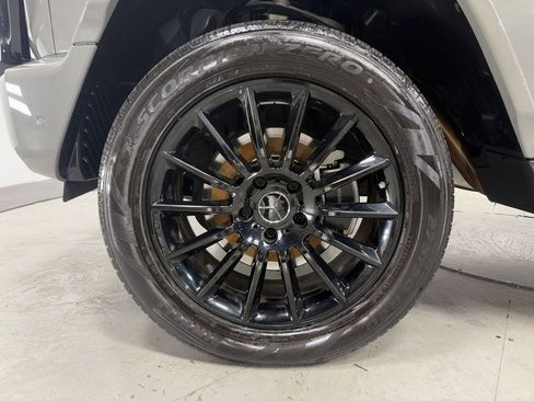 Used 2023 Mercedes-Benz G 550 image 34