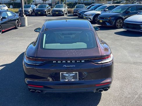 Used 2022 Porsche Panamera Platinum Edition image 8