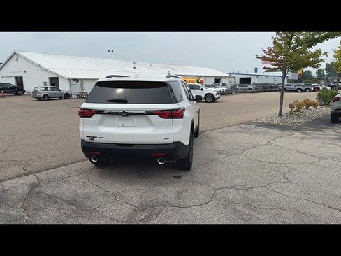 Used 2023 Chevrolet Traverse RS w/ LPO, Floor Liner Package AWD/4WD image 16