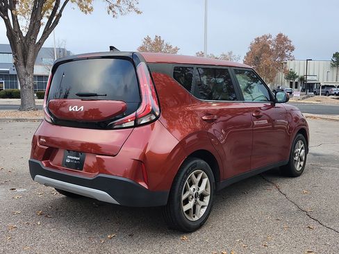 Used 2024 Kia Soul LX w/ Option Group 015 image 6