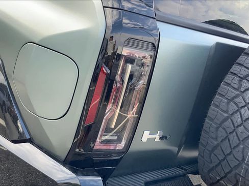 New 2024 GMC Hummer EV 3X w/ Extreme Off-Road Package image 14