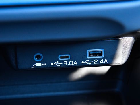 Used 2024 Subaru Crosstrek 2.5i Limited w/ Crosstrek Mirror Package image 24