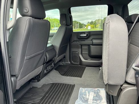 New 2026 Chevrolet Silverado 2500 Custom w/ Custom Value Package AWD/4WD image 26