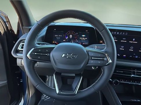 Certified 2026 Chevrolet Traverse LT w/ Midnight/Sport Edition image 11