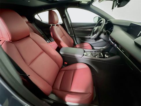 New 2026 MAZDA MAZDA3 Carbon image 22