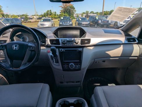 Used 2017 Honda Odyssey EX-L image 17