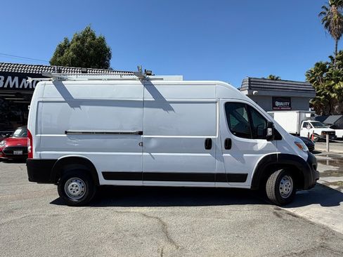 Used 2023 RAM ProMaster 2500 FWD image 10