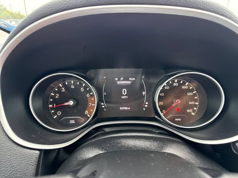 Used 2021 Jeep Compass Latitude FWD image 15