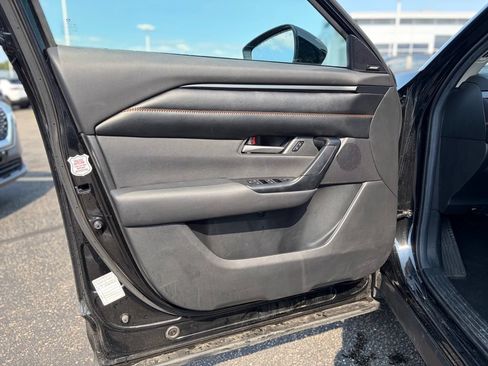 Used 2025 MAZDA CX-50 AWD 2.5 Hybrid w/ Premium Pkg image 24