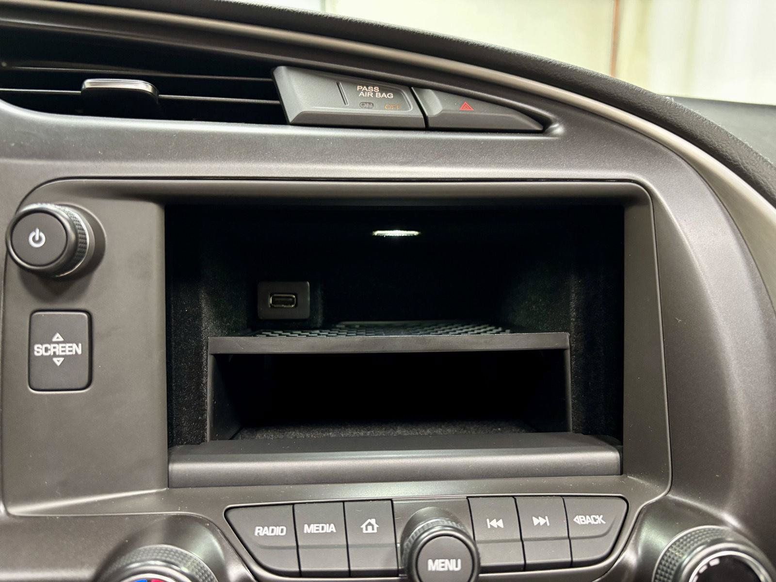 Used 2019 Chevrolet Corvette Z06 RWD image 40