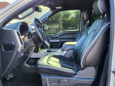 Used 2019 Ford F150 Platinum w/ Equipment Group 701A Luxury AWD/4WD image 25