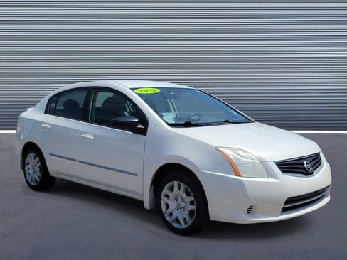 Used 2012 Nissan Sentra 2.0 S FWD image 2