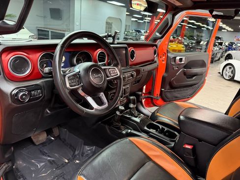 Used 2020 Jeep Wrangler Unlimited Rubicon AWD/4WD image 35
