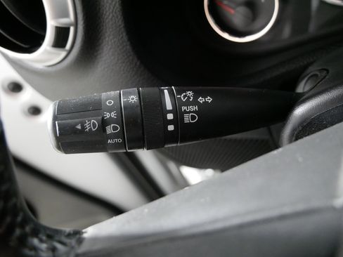 Used 2011 Jeep Wrangler Sahara w/ Dual Top Group image 32