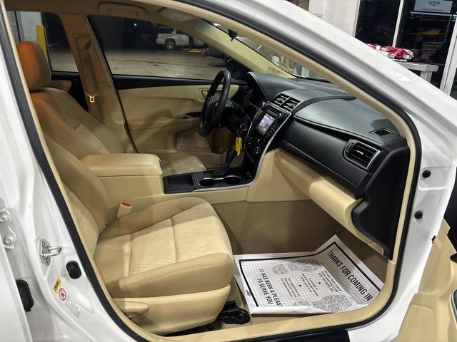 Used 2015 Toyota Camry LE FWD image 15
