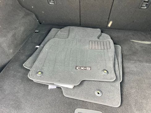 Used 2022 MAZDA CX-5 Carbon Edition image 24