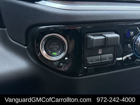 New 2026 GMC Sierra 1500 SLT AWD/4WD image 18