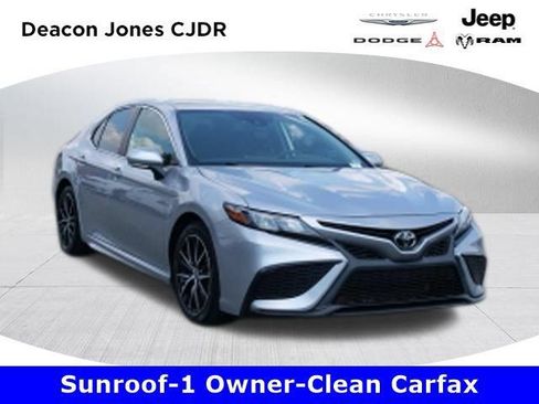 Used 2024 Toyota Camry SE w/ Convenience Package FWD image 1
