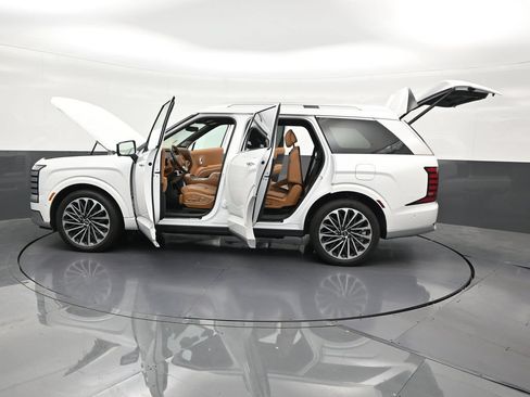 Used 2026 Hyundai Palisade Calligraphy FWD image 35
