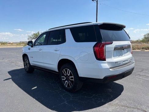Used 2023 GMC Yukon AT4 w/ Technology Package image 4