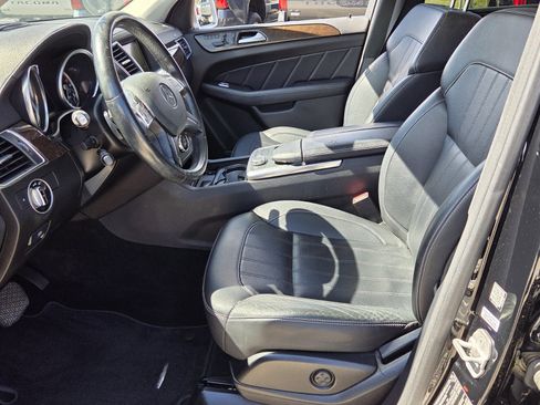 Used 2016 Mercedes-Benz GL 320 BlueTEC 4MATIC image 4