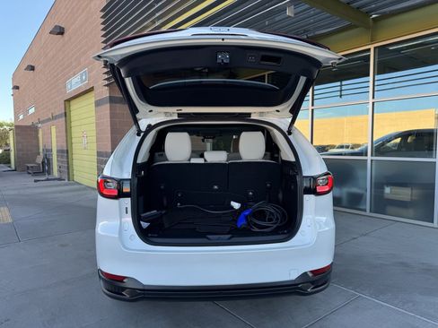 Used 2024 MAZDA CX-90 Plug-In Hybrid w/ Preferred image 37