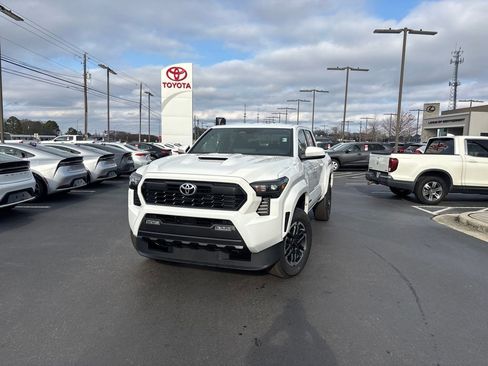 New 2025 Toyota Tacoma TRD Sport image 1