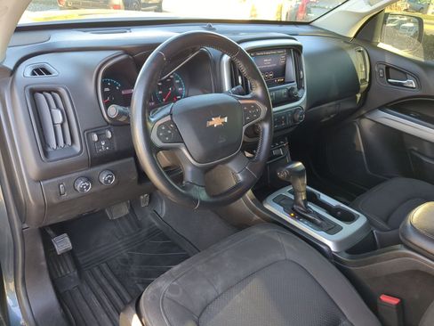 Used 2019 Chevrolet Colorado LT w/ LT Convenience Package image 16