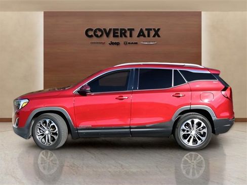 Used 2019 GMC Terrain SLT w/ Preferred Package image 2