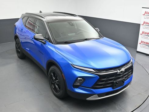 Used 2024 Chevrolet Blazer LT w/ Midnight/Sport Edition AWD/4WD image 25